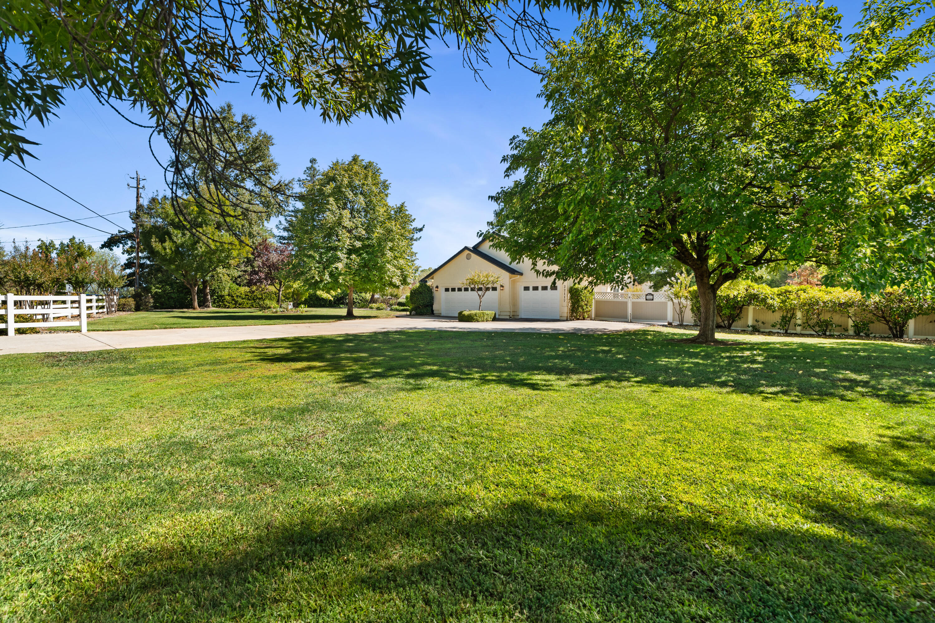 22117 Lassen View Drive