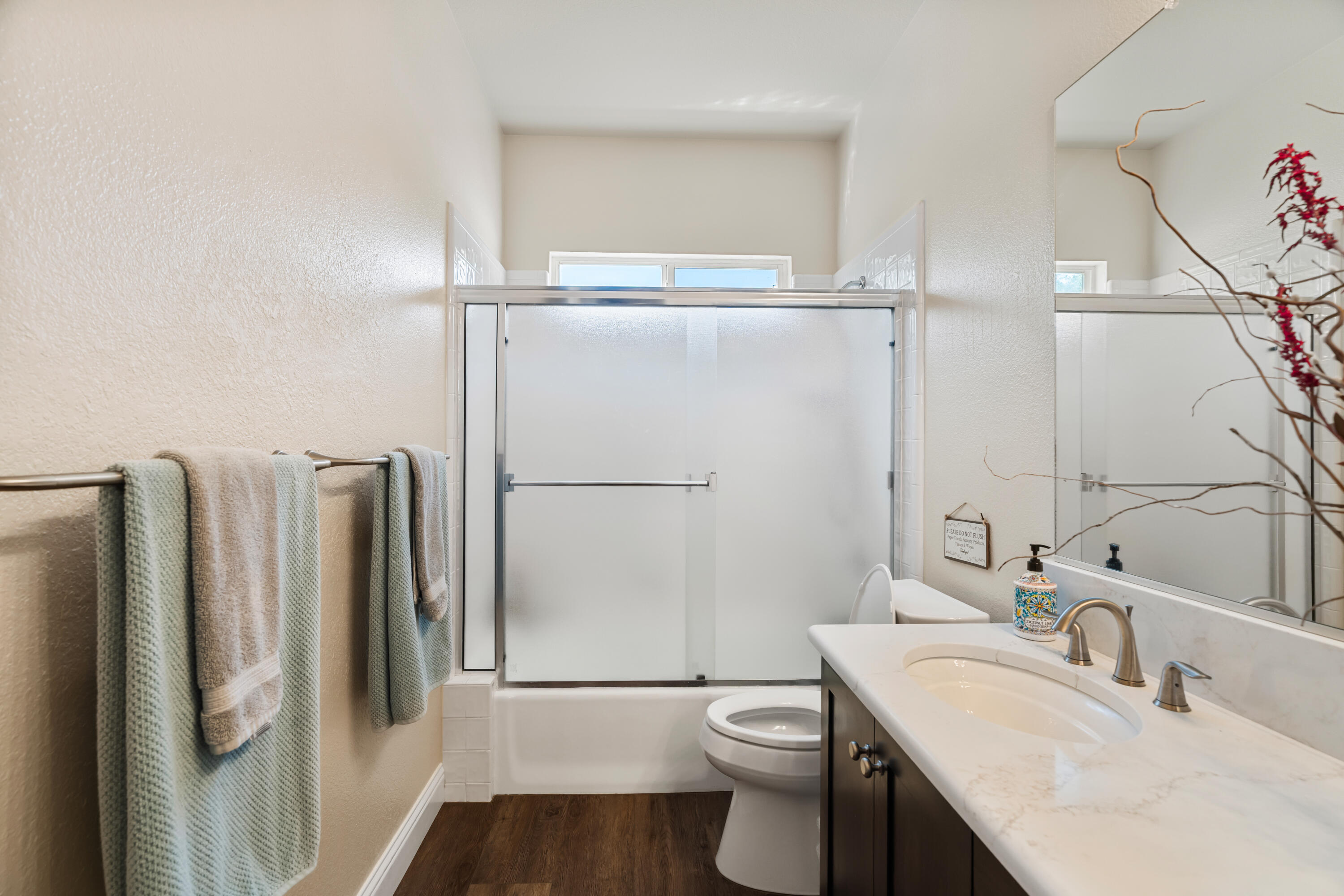 22117 Lassen View Drive