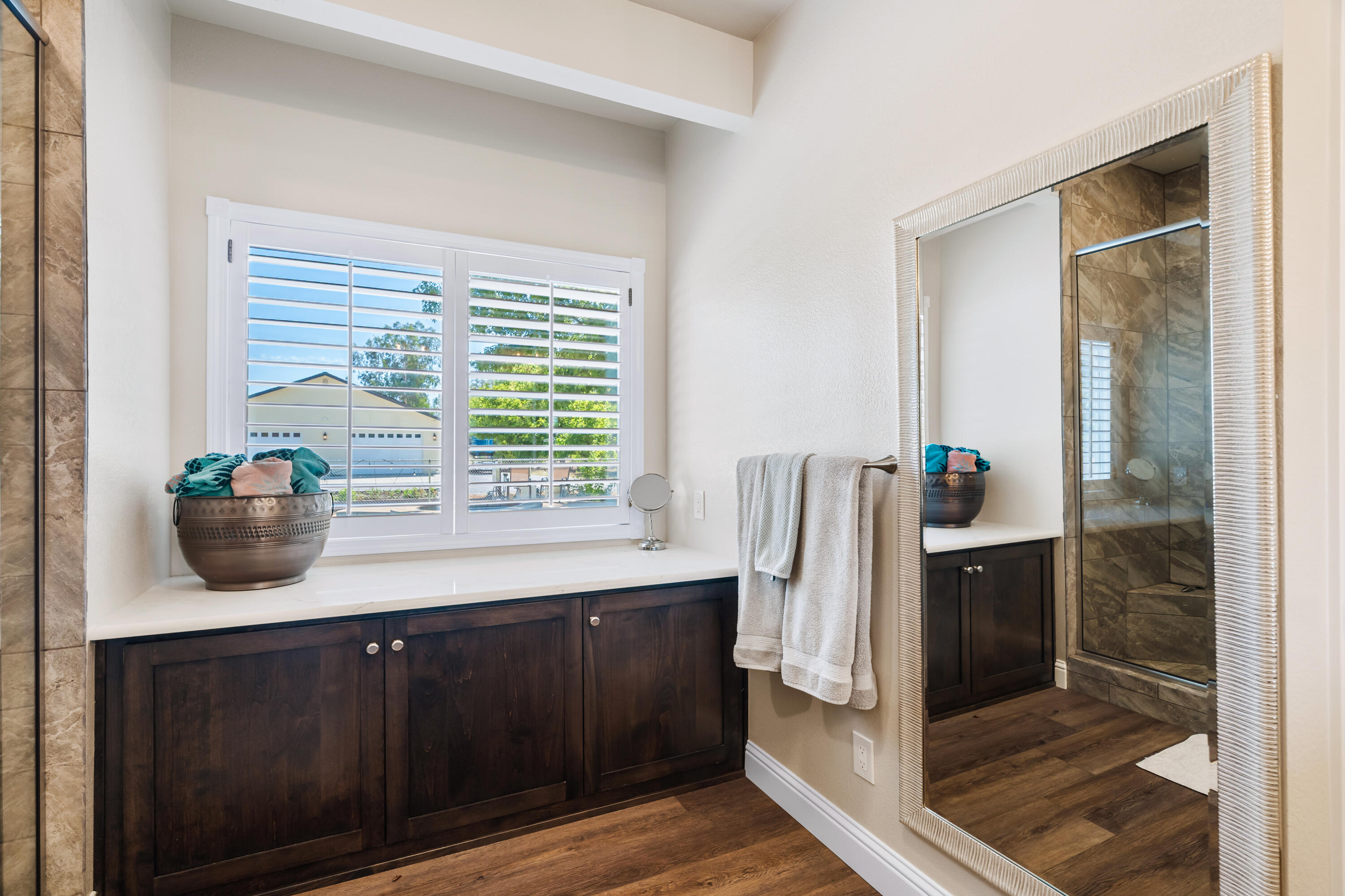 22117 Lassen View Drive