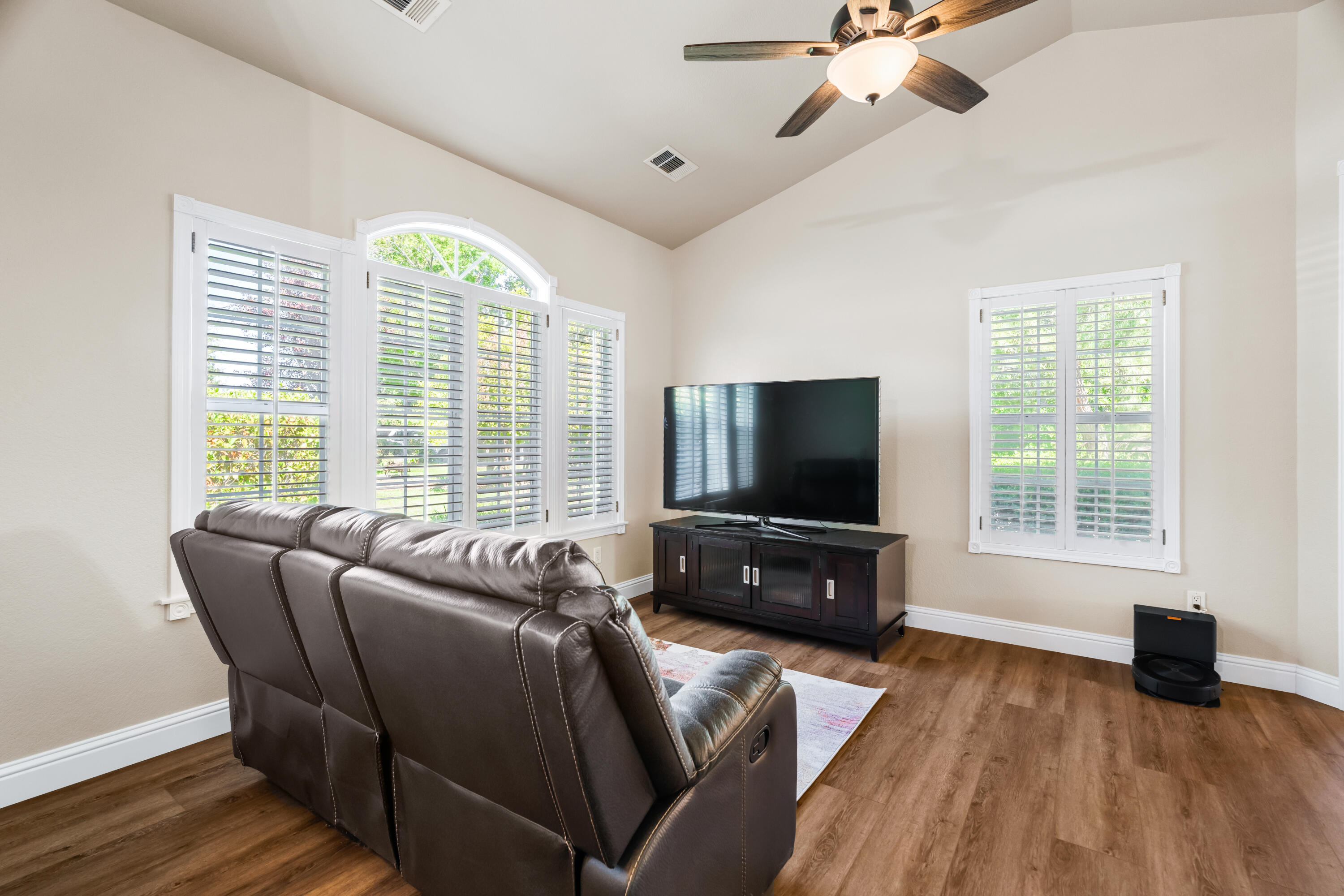 22117 Lassen View Drive