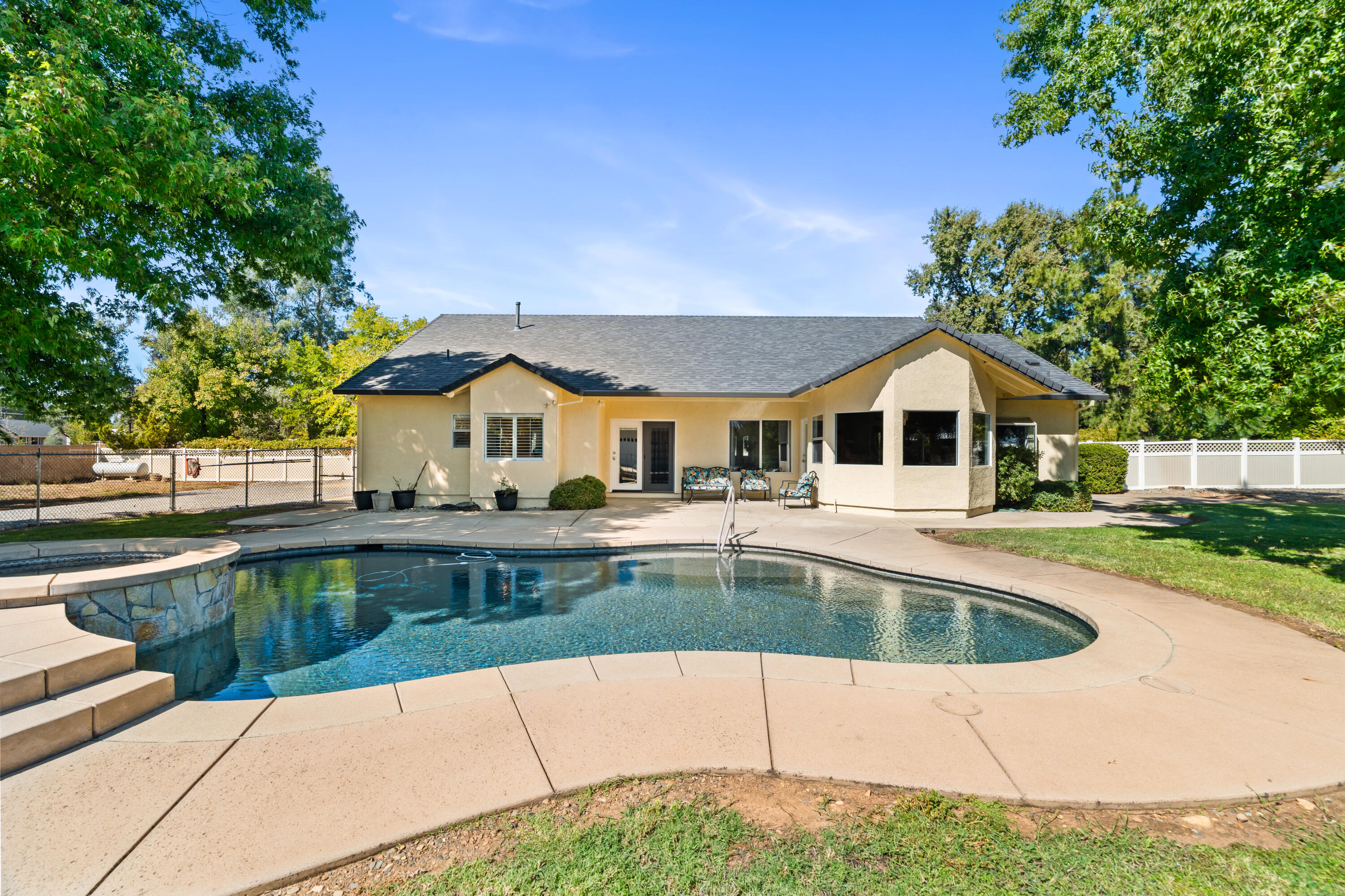 22117 Lassen View Drive