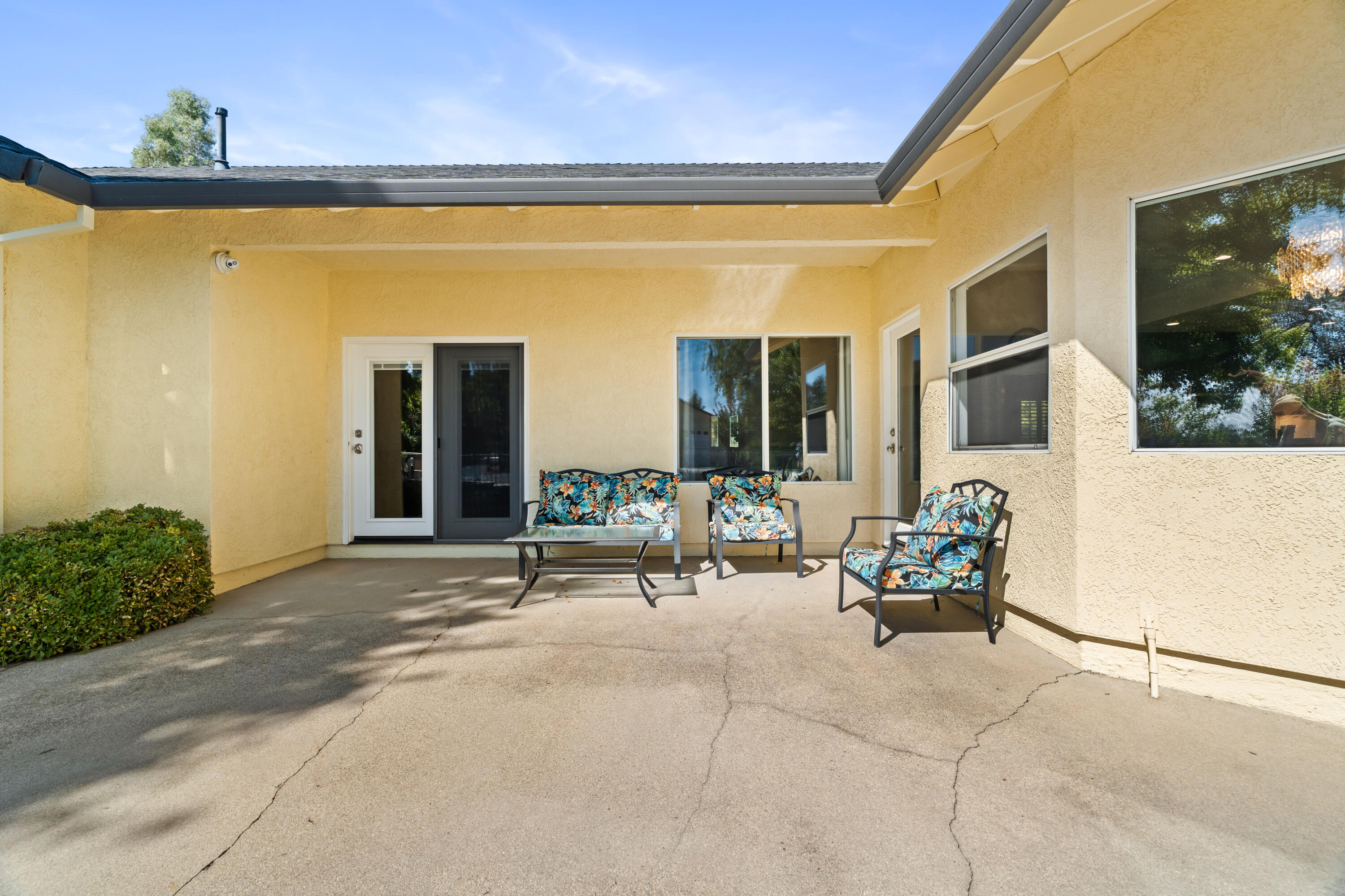 22117 Lassen View Drive
