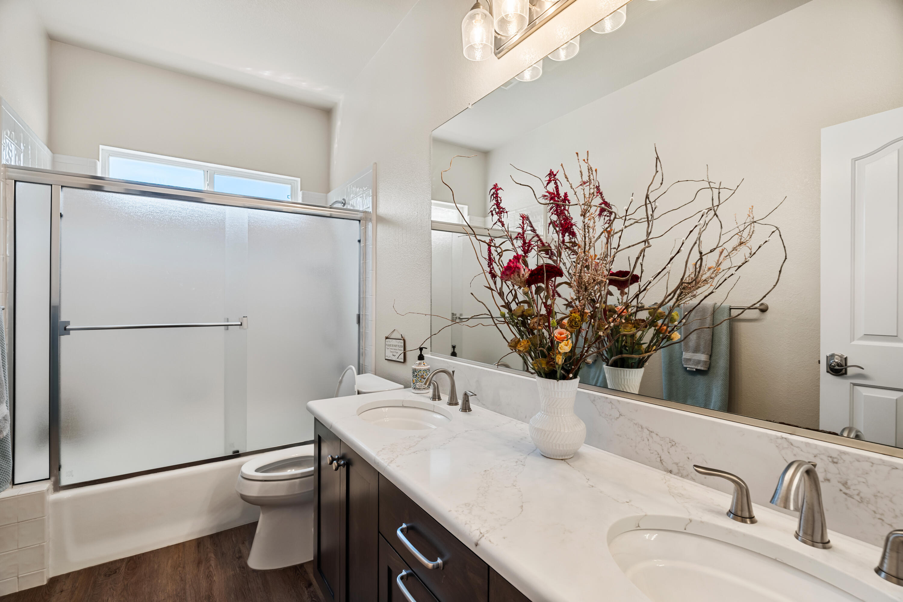 22117 Lassen View Drive