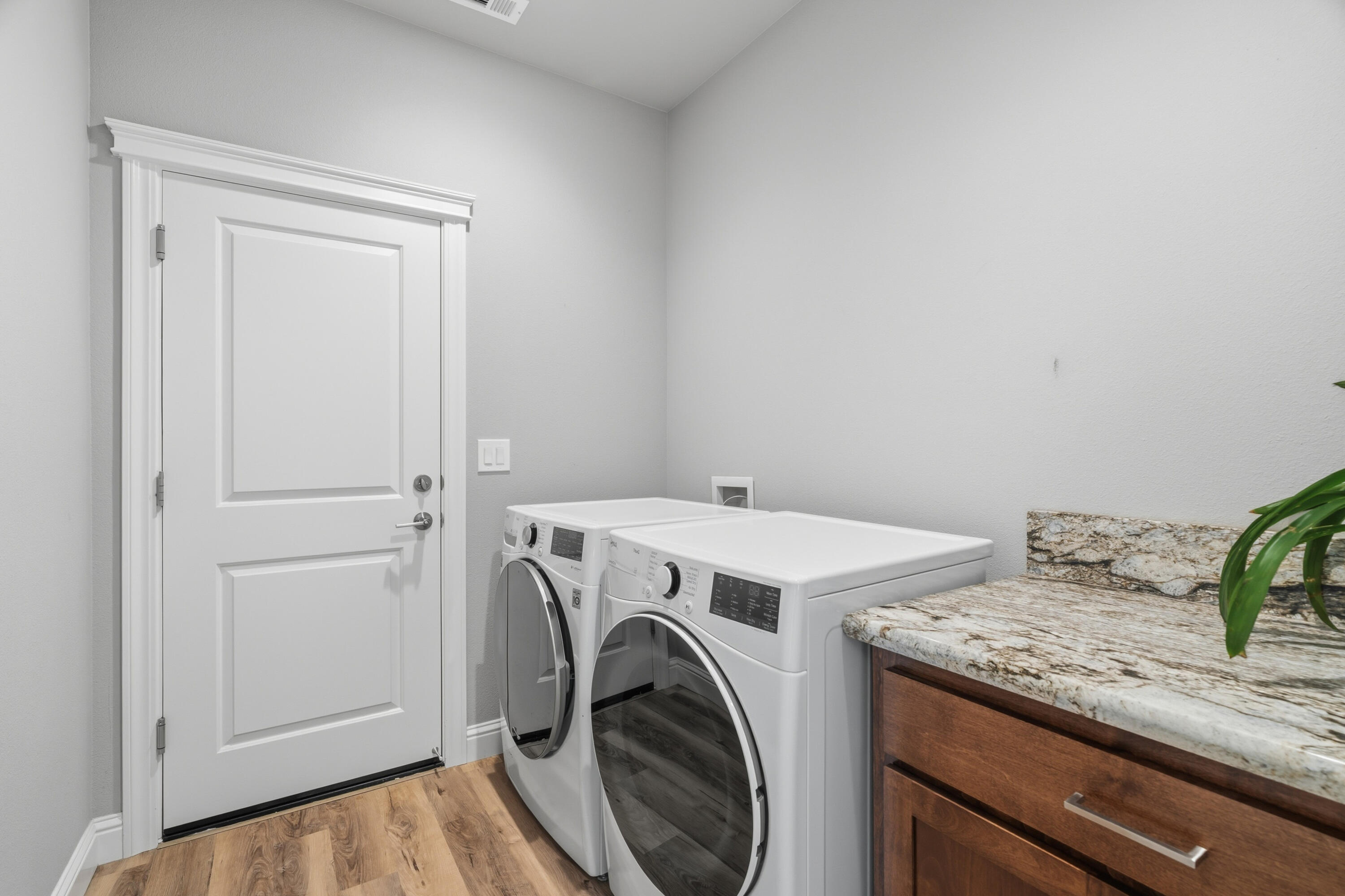 3509 Old Lantern Drive