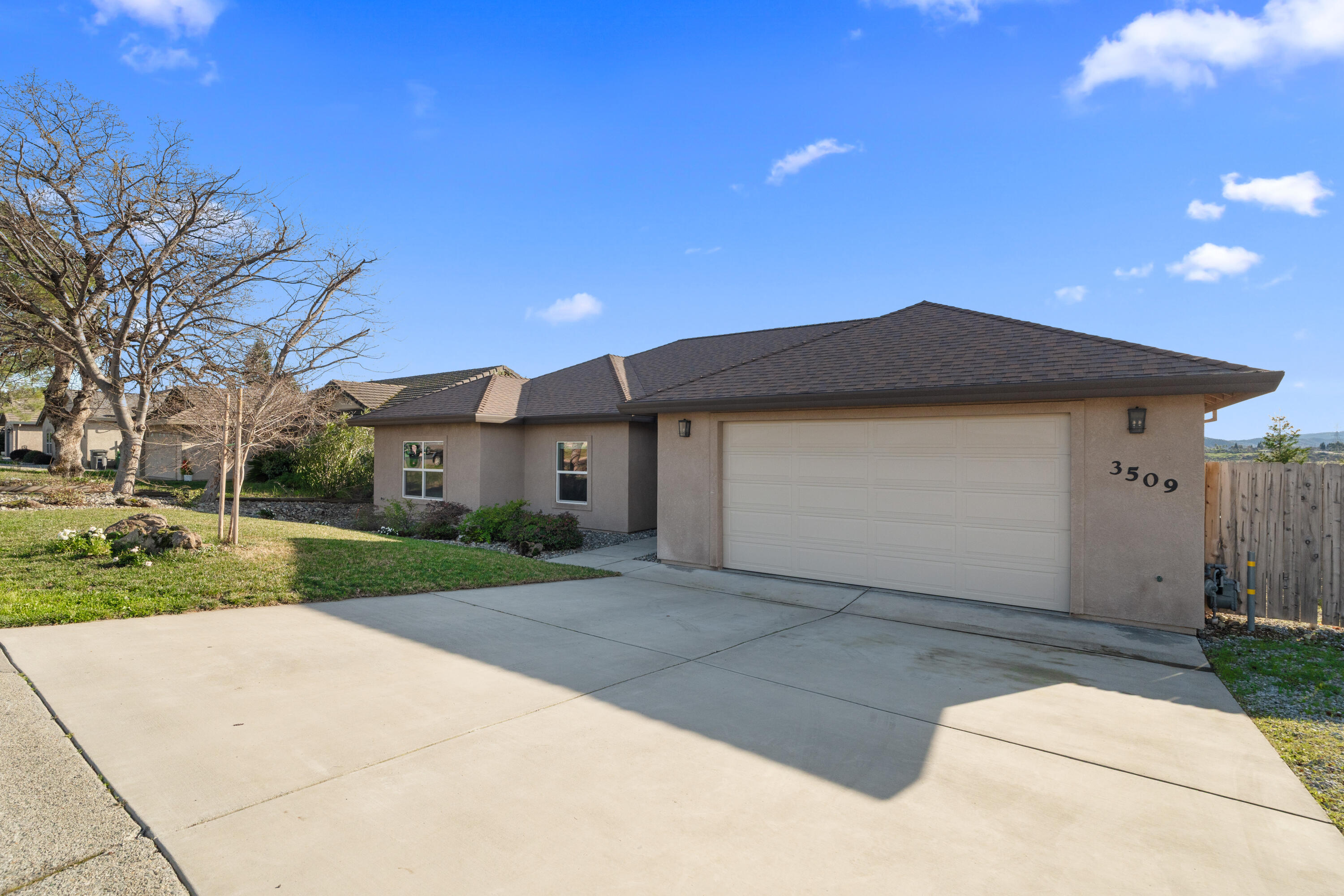 3509 Old Lantern Drive