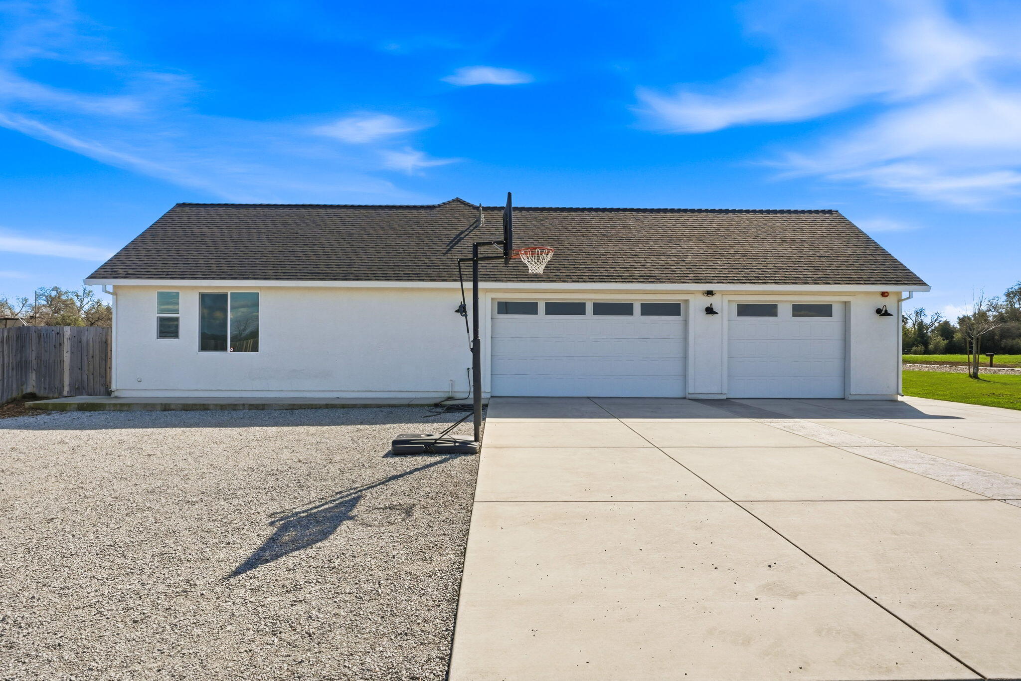 6685 Scenic Oak Court