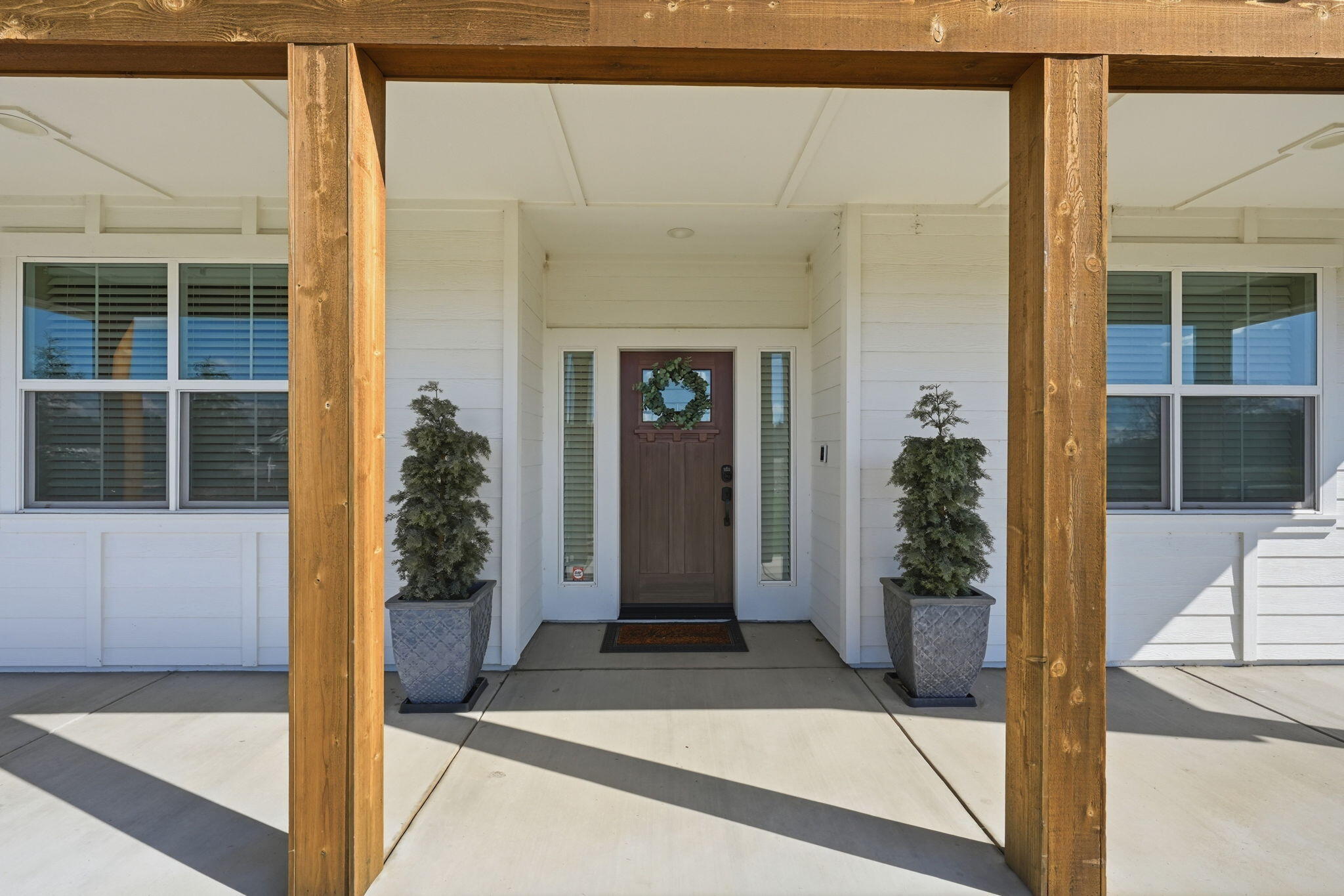 6685 Scenic Oak Court