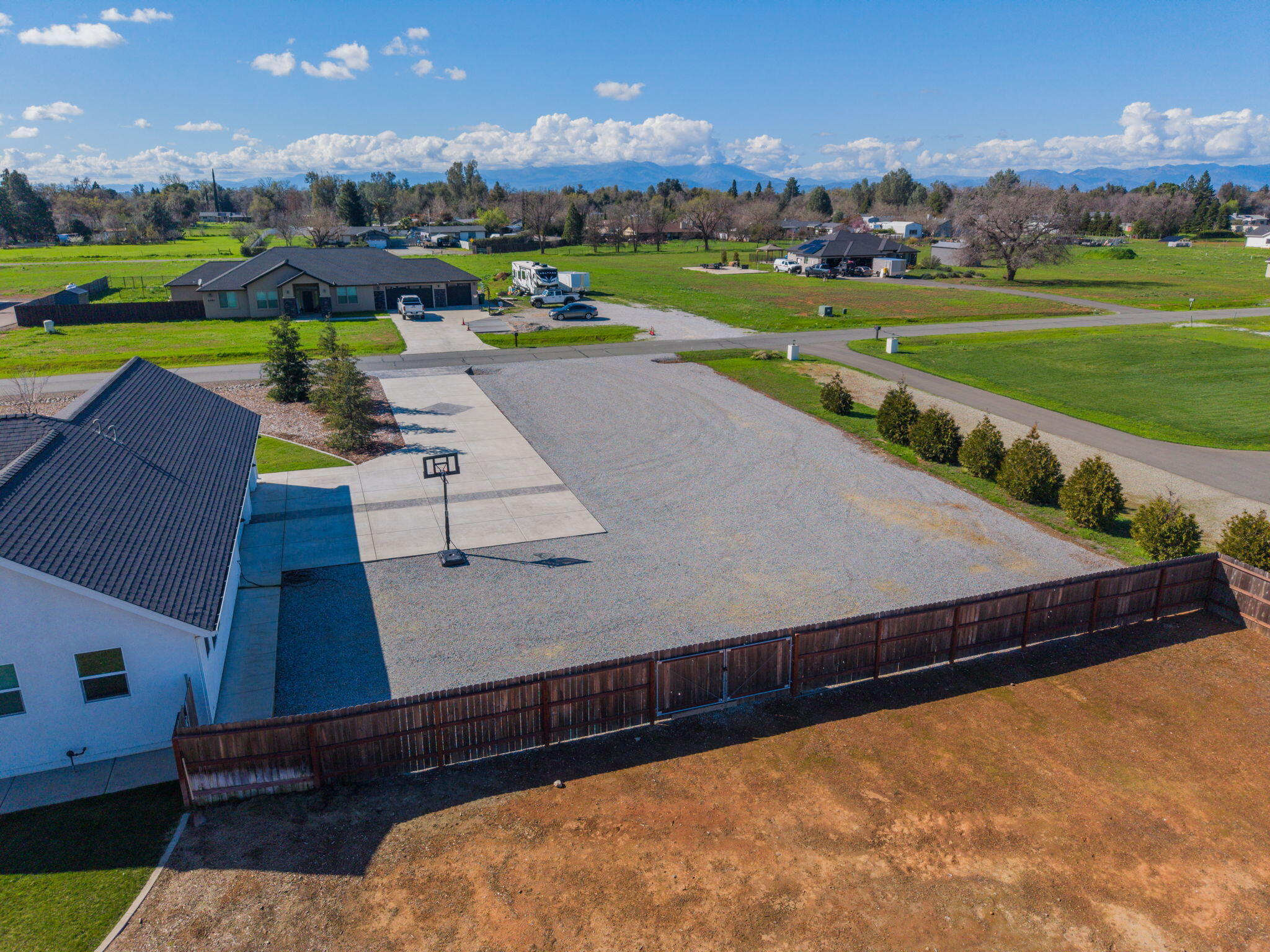 6685 Scenic Oak Court