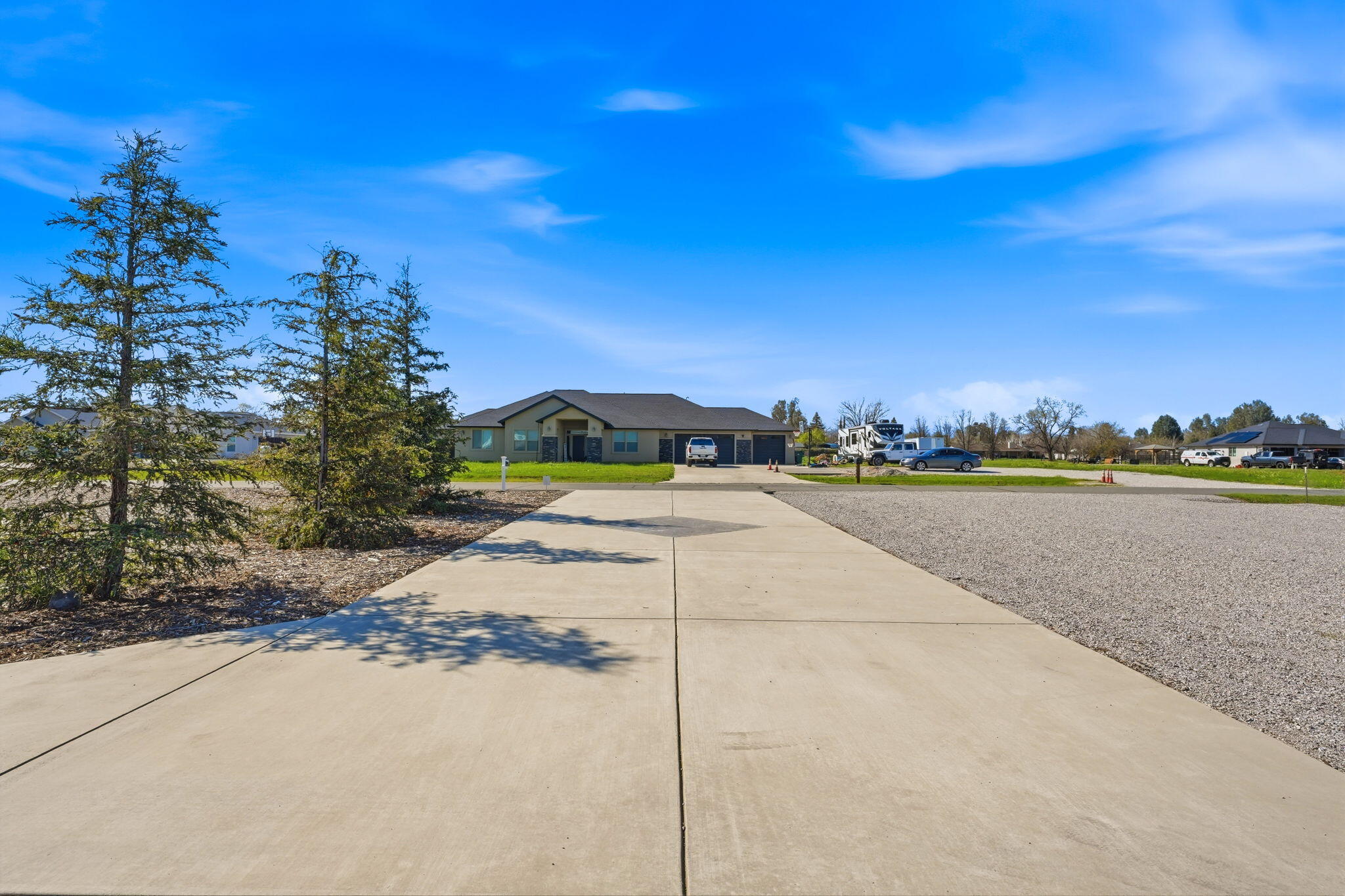 6685 Scenic Oak Court