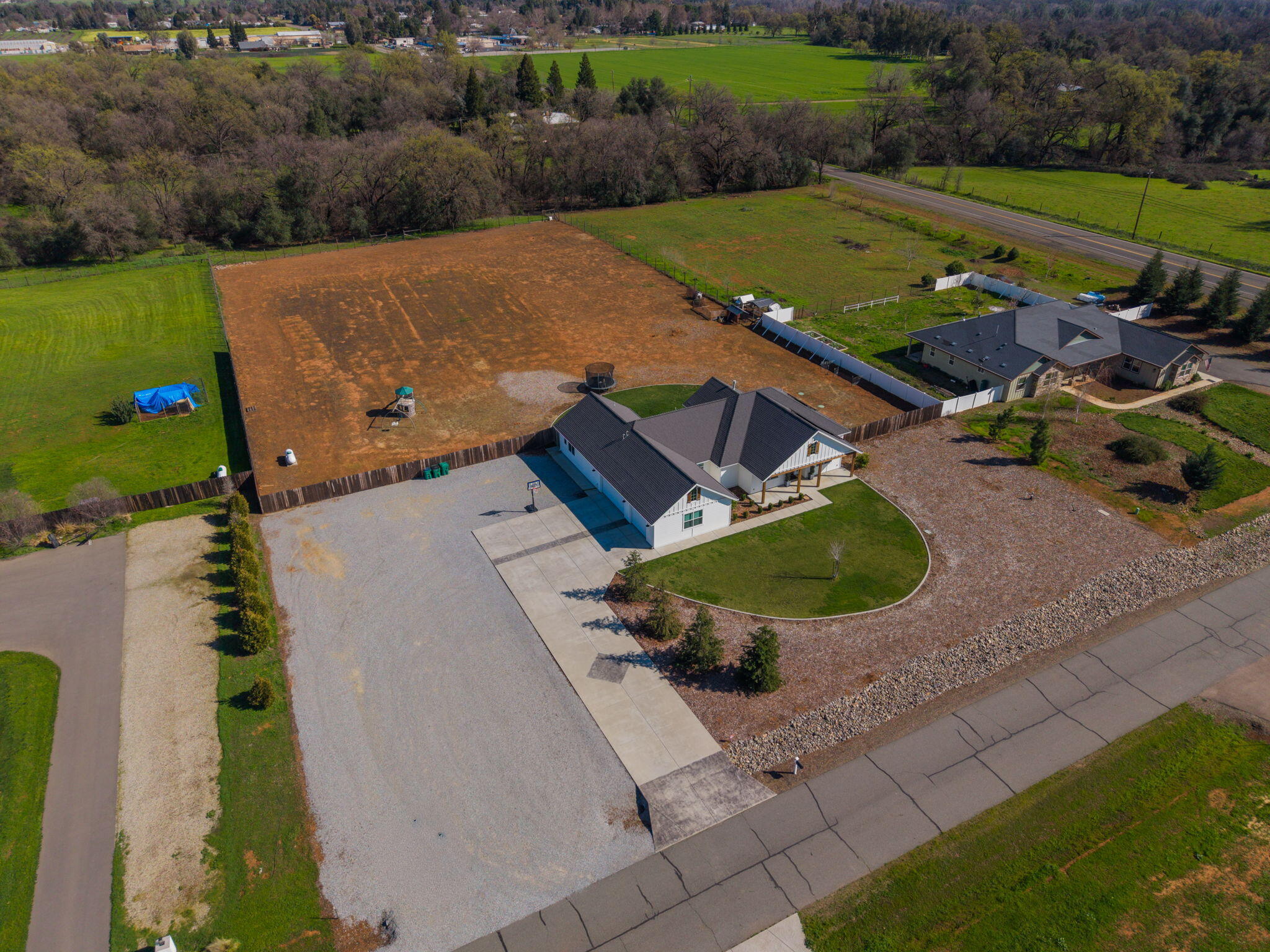 6685 Scenic Oak Court