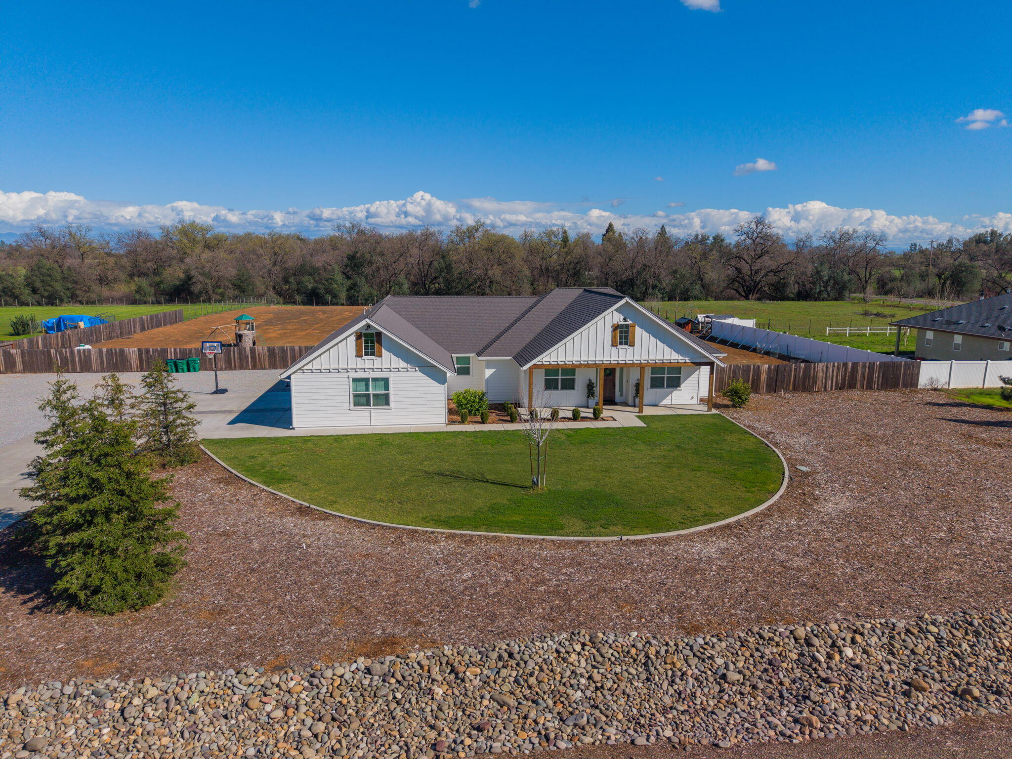 6685 Scenic Oak Court