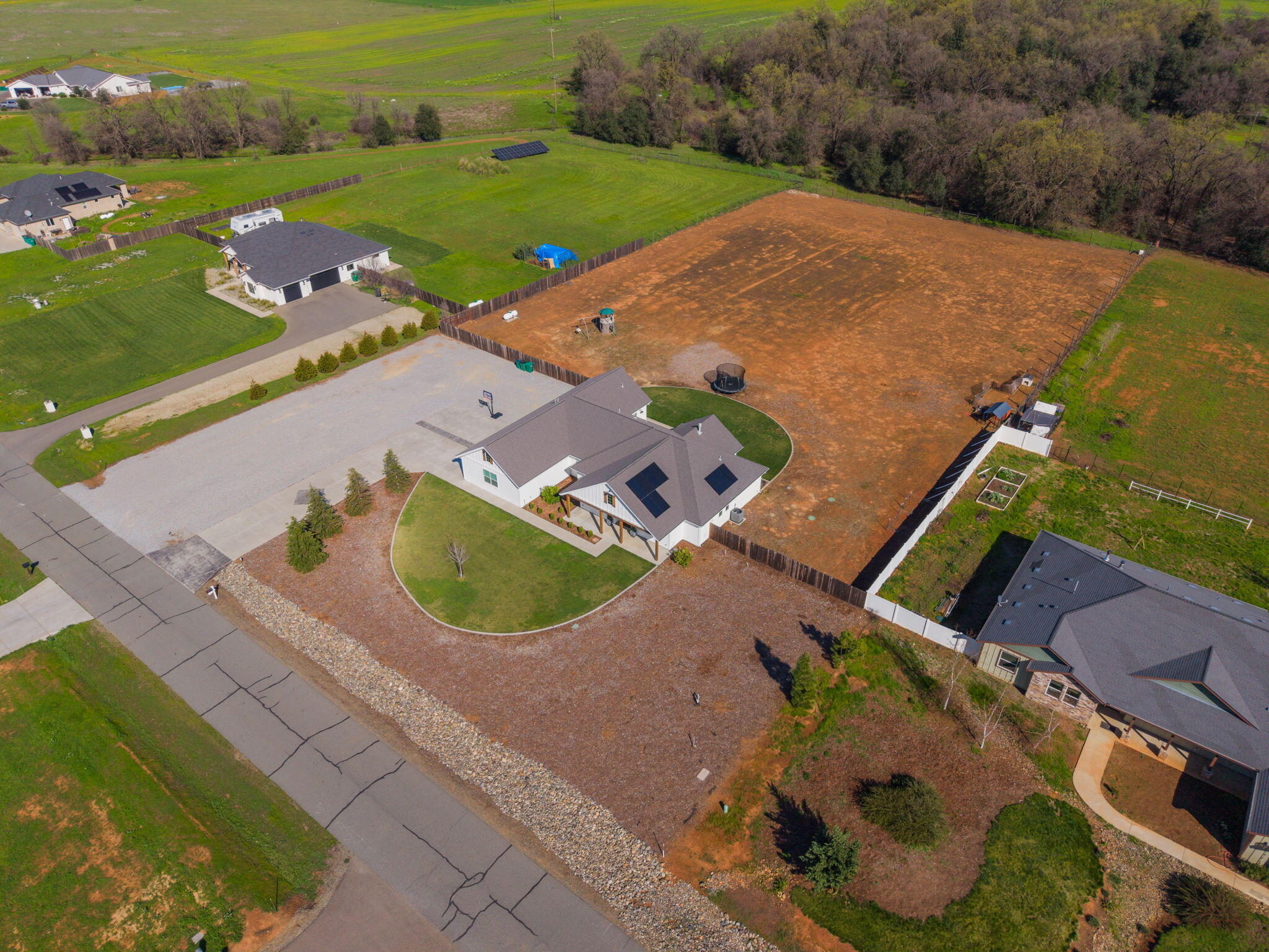 6685 Scenic Oak Court