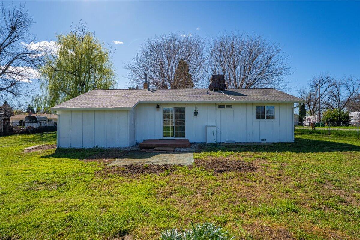 19278 Green Acres Lane