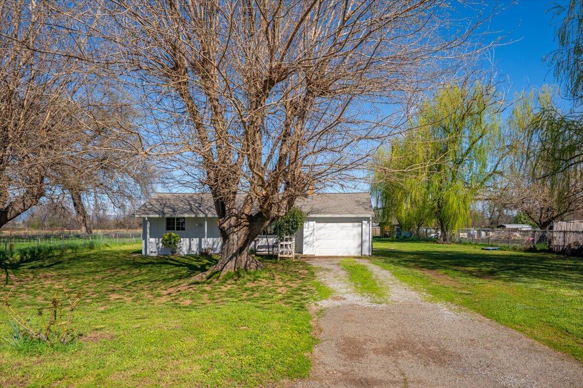 19278 Green Acres Lane
