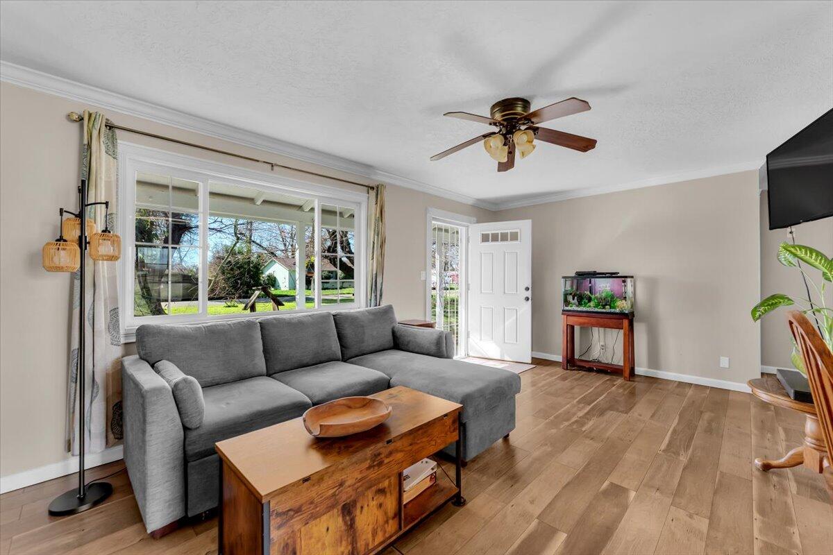 19278 Green Acres Lane