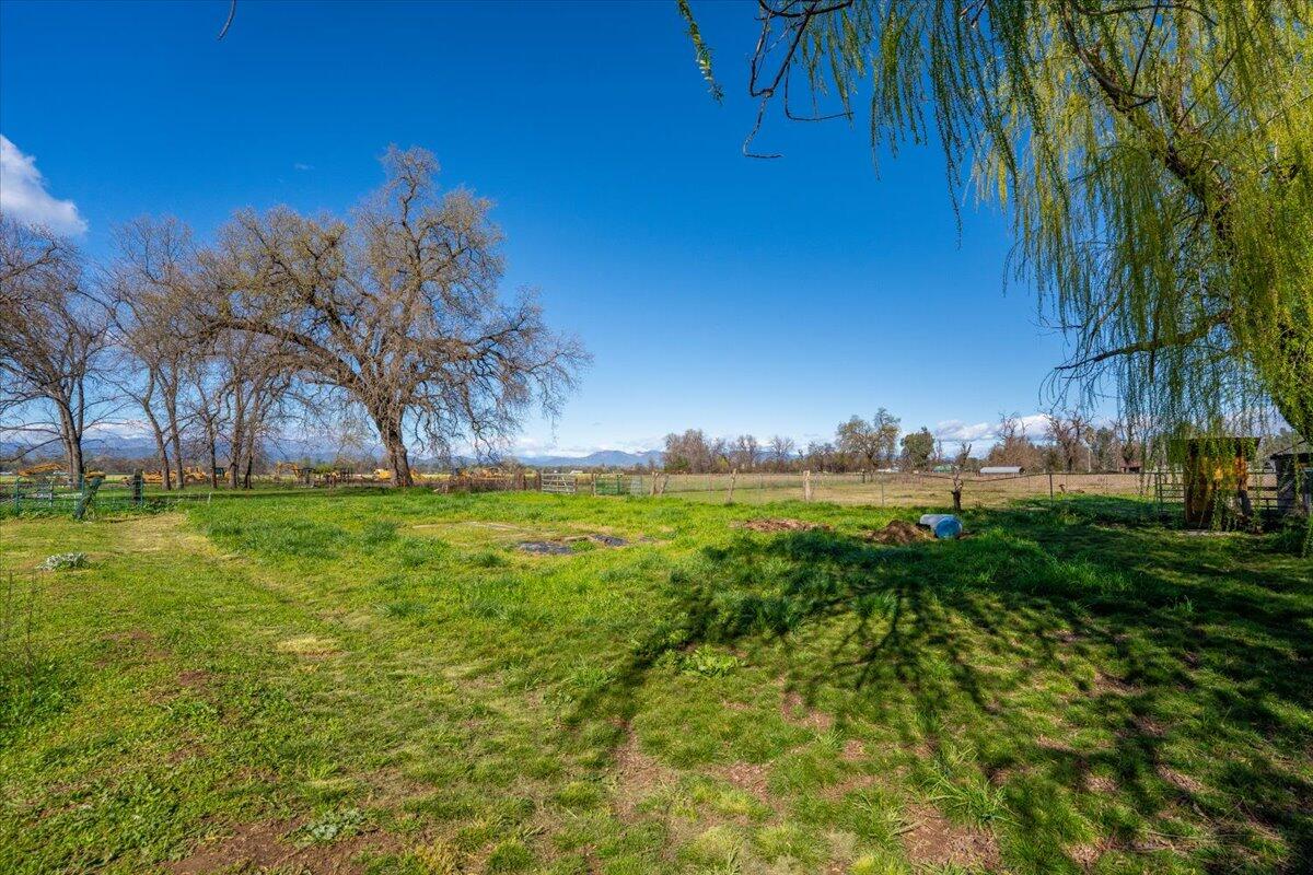 19278 Green Acres Lane