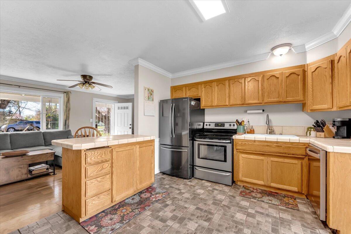 19278 Green Acres Lane
