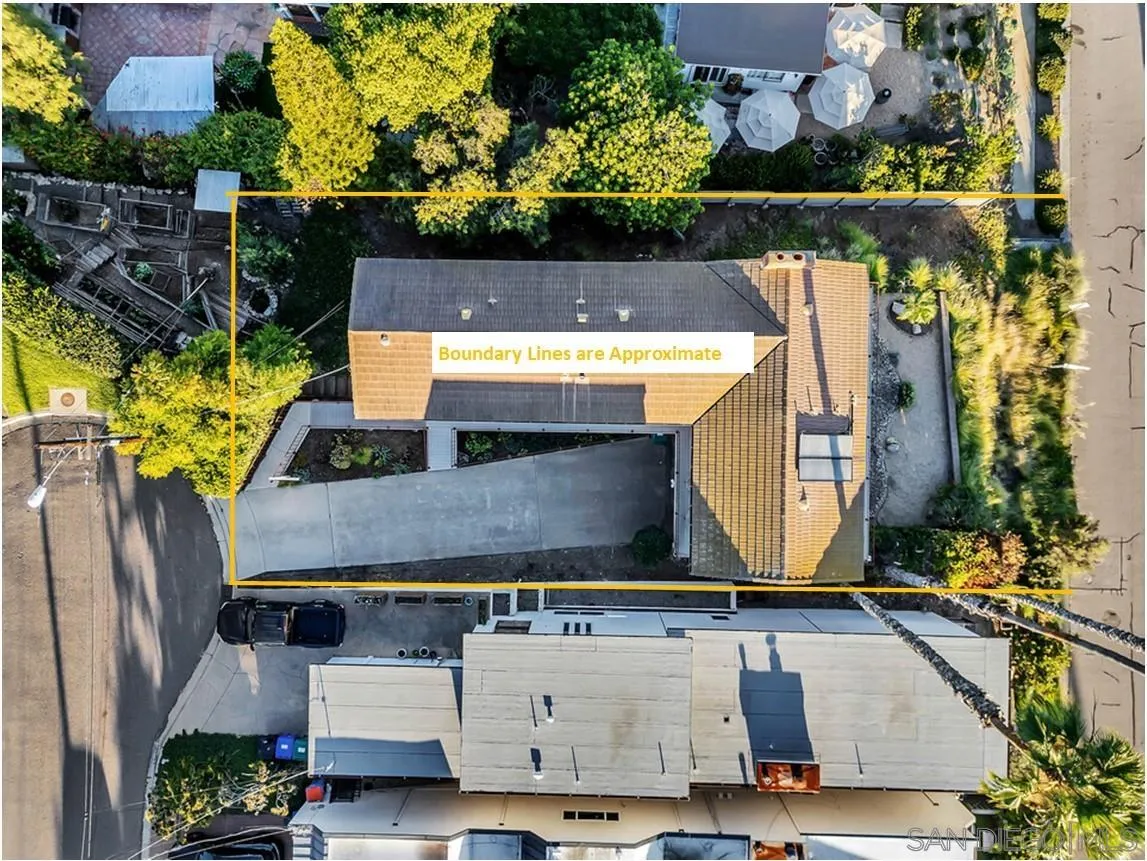 2533 Geranium Street