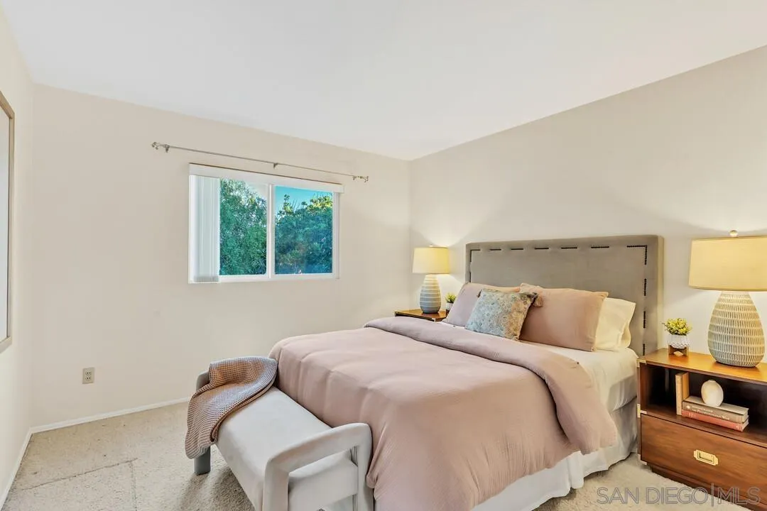 2533 Geranium Street