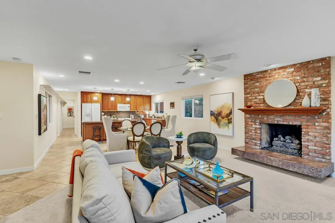 2533 Geranium Street