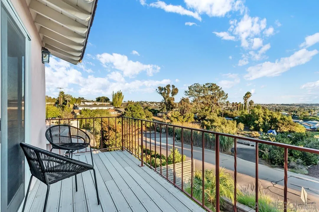 2533 Geranium Street