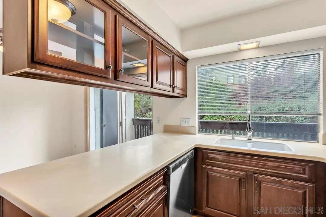 7962 Mission Center Ct - F Unit F