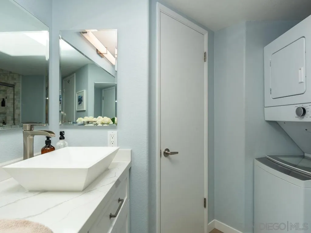 422 Rosecrans Street # Unit 7