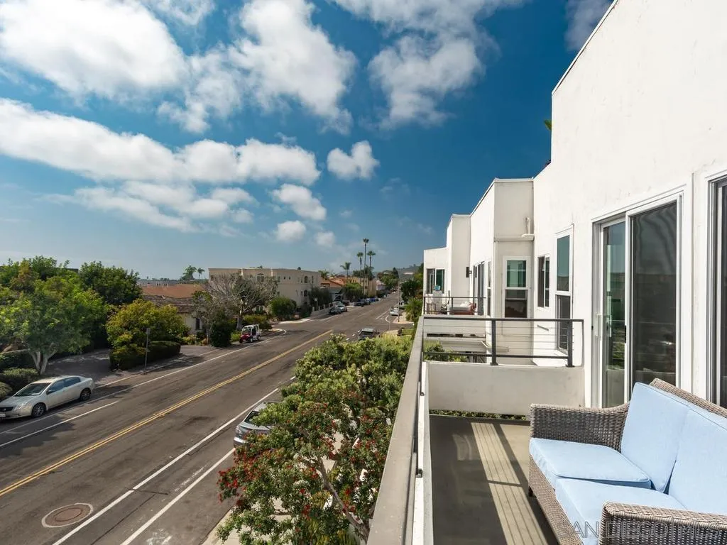 422 Rosecrans Street # Unit 7