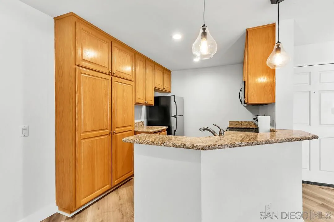 7247 Camino Degrazia # 43