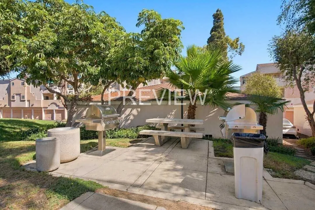 7247 Camino Degrazia # 43