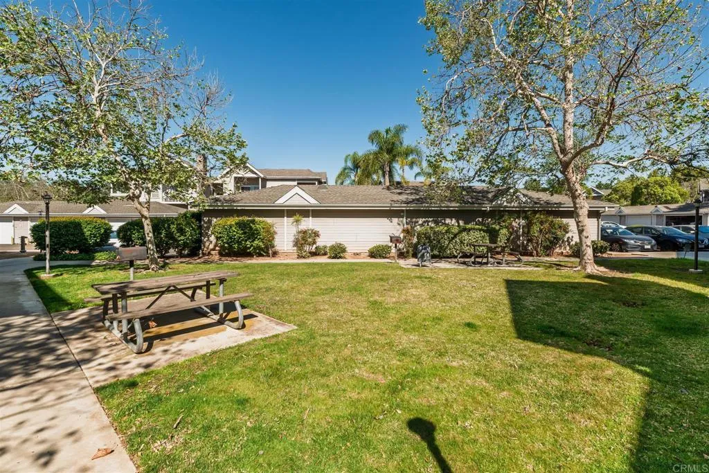 13716 Midland Rd