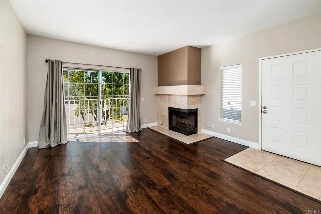 13716 Midland Rd