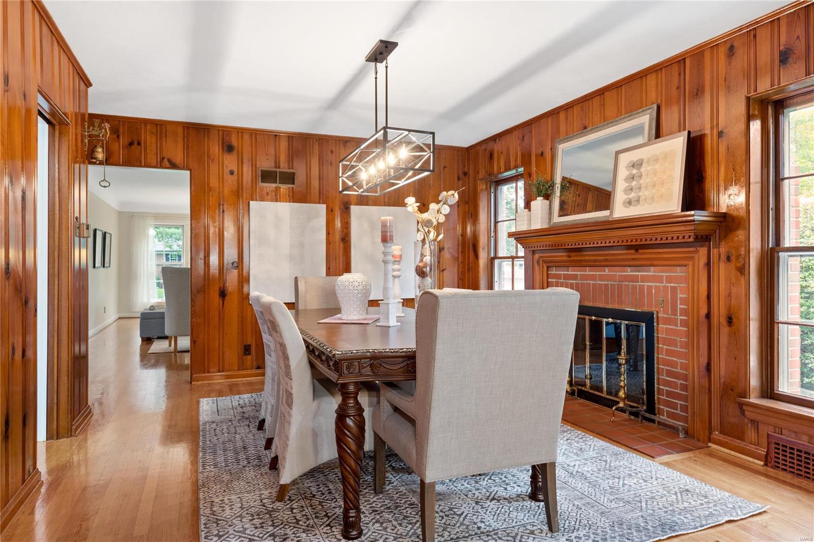 31 Frontenac Estates Drive
