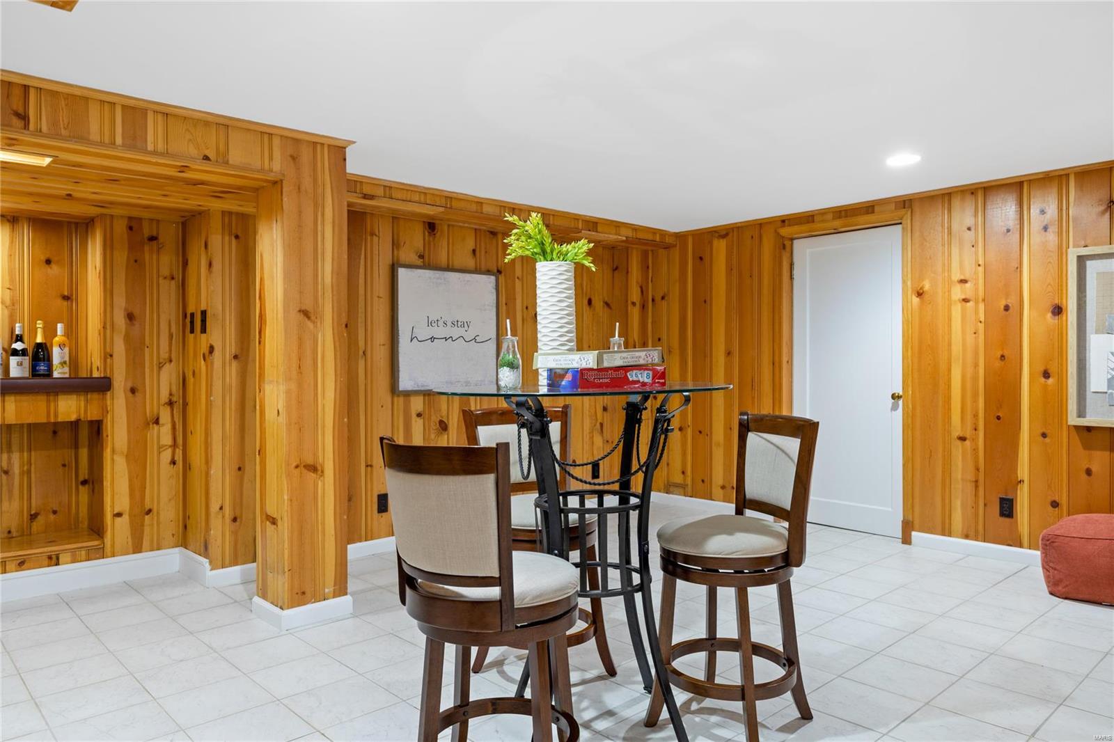 31 Frontenac Estates Drive