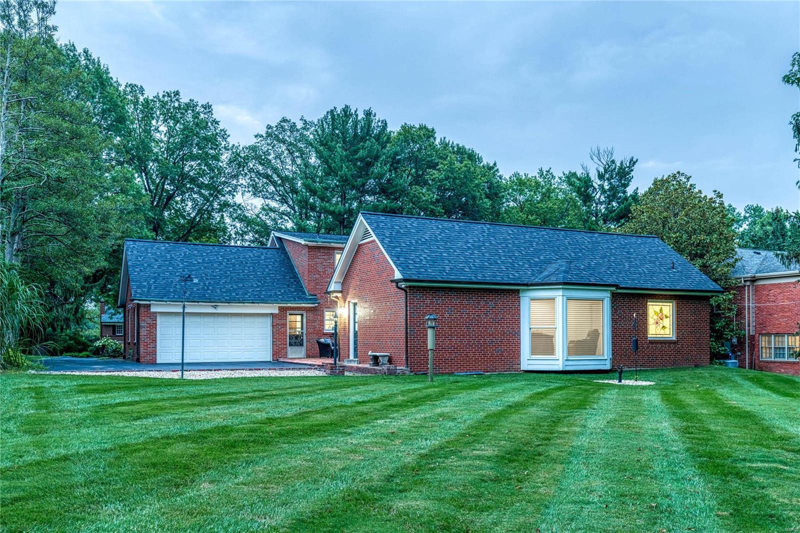 31 Frontenac Estates Drive