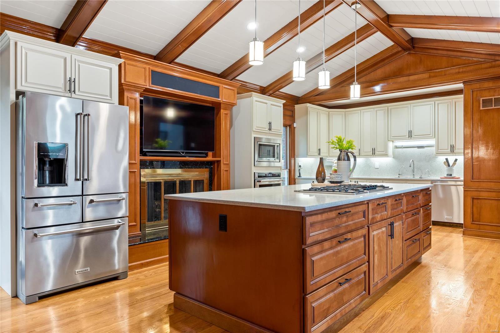 31 Frontenac Estates Drive