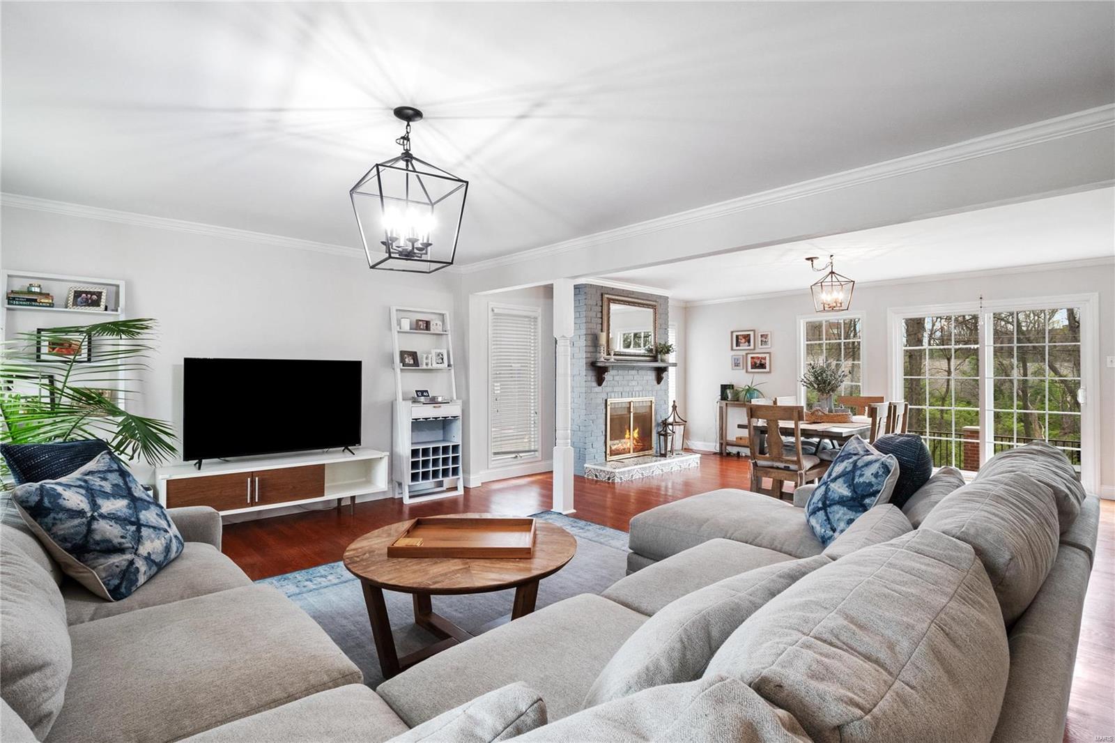 1470 Royal Springs Drive