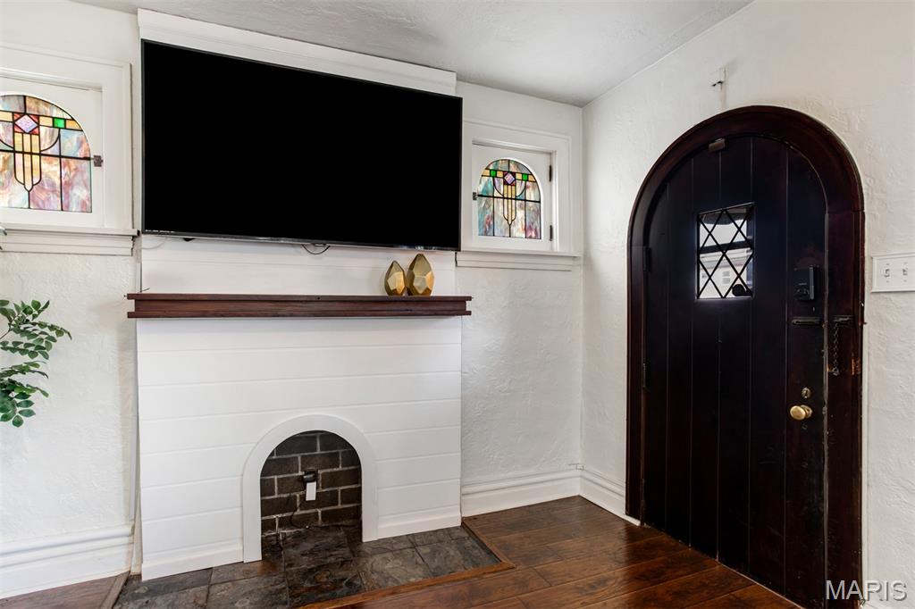 3892 Kingsland Court