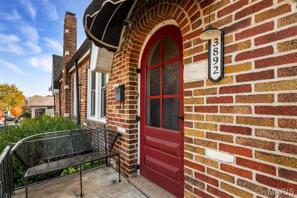 3892 Kingsland Court