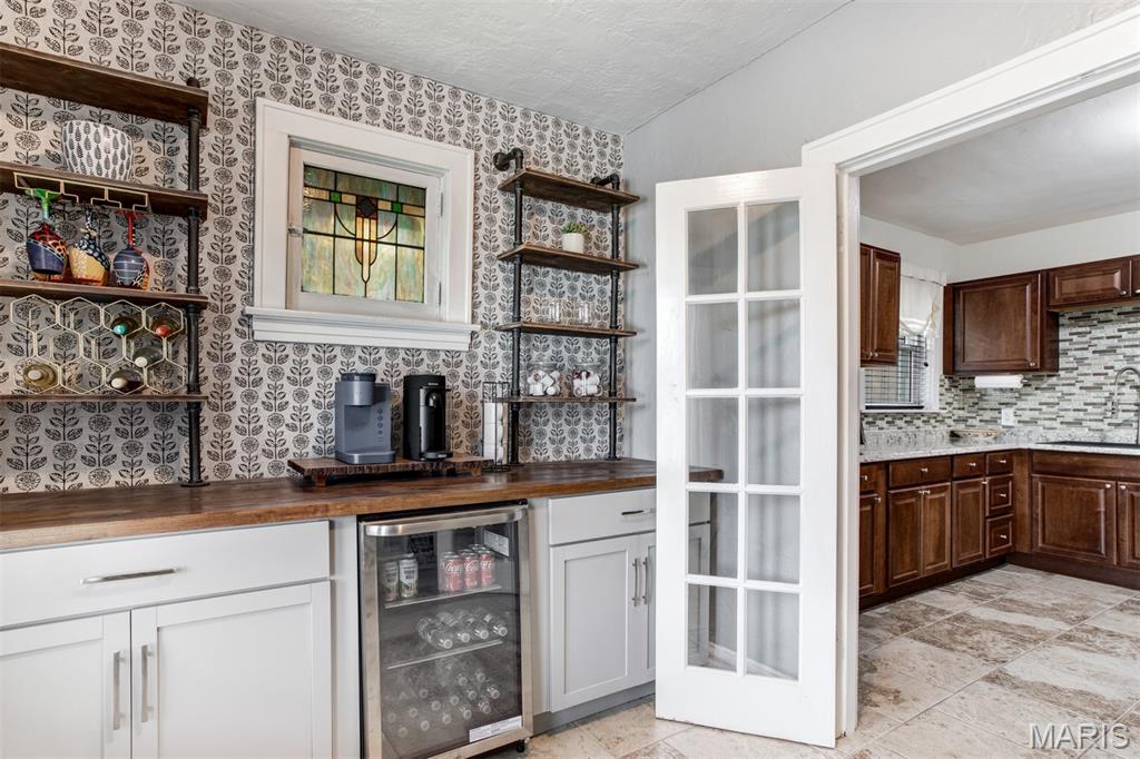 3892 Kingsland Court