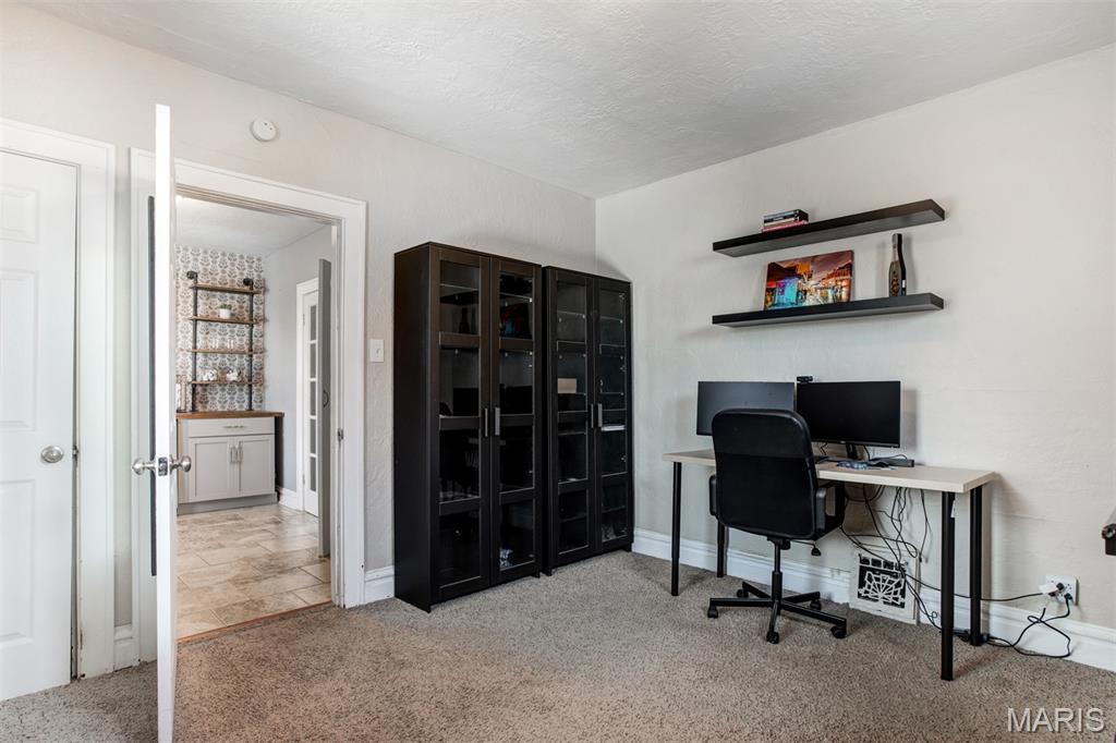 3892 Kingsland Court