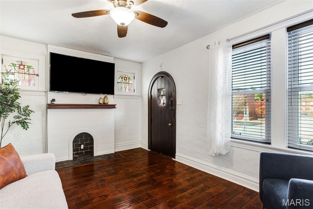 3892 Kingsland Court