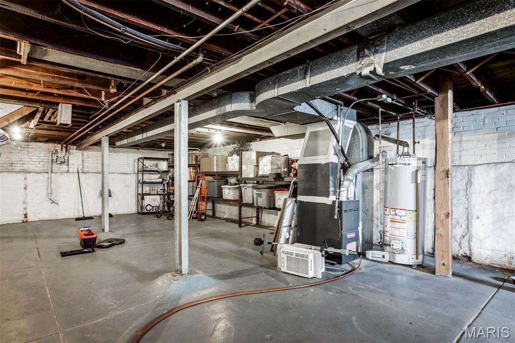 3892 Kingsland Court