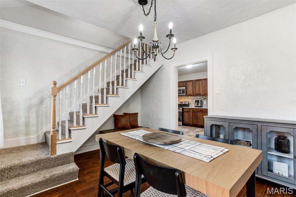 3892 Kingsland Court