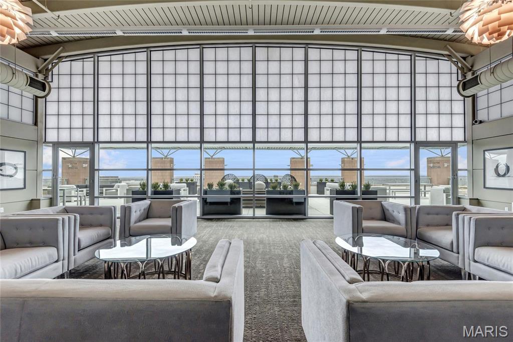 8025 Maryland Ave Unit: 3D