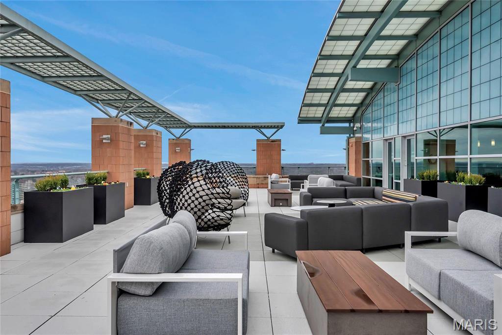 8025 Maryland Ave Unit: 3D