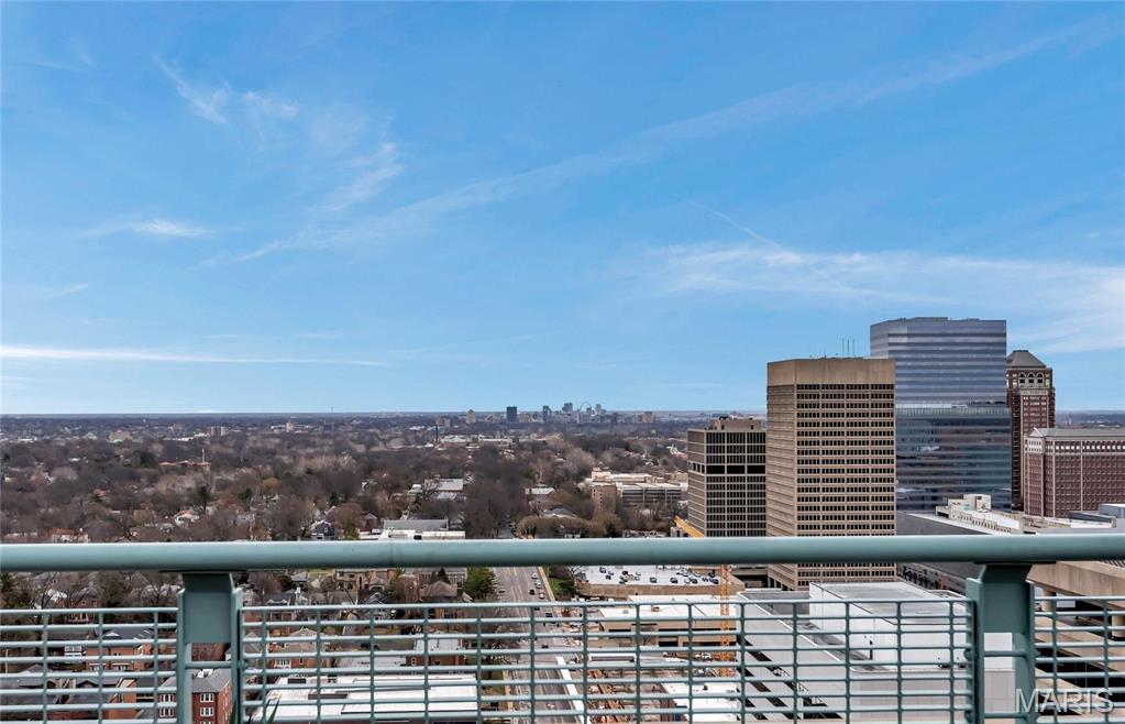 8025 Maryland Ave Unit: 3D
