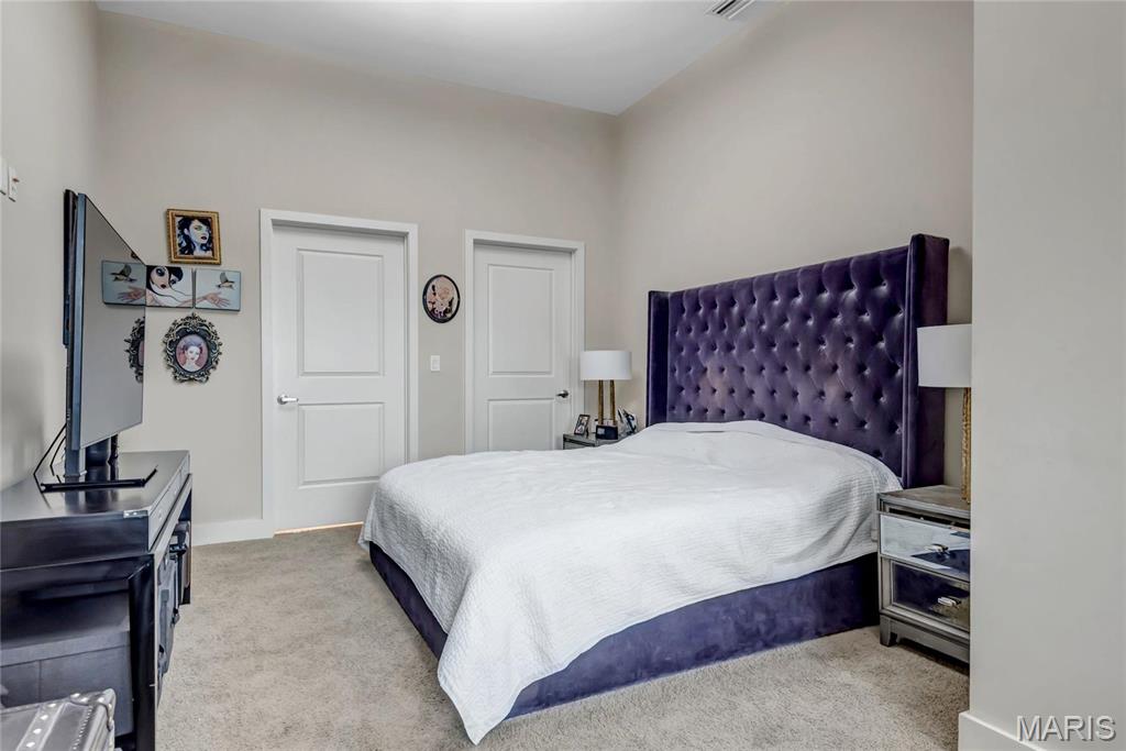 8025 Maryland Ave Unit: 3D