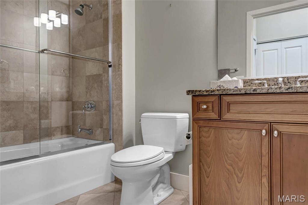 8025 Maryland Ave Unit: 3D