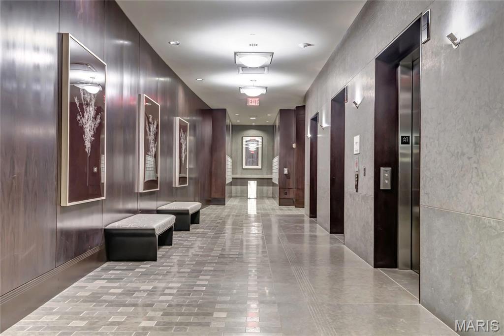 8025 Maryland Ave Unit: 3D